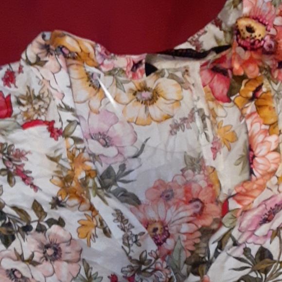 Blouse - Picture 2 of 4